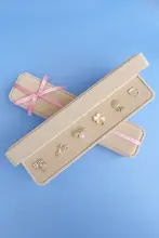 実用的で高級感のある創意ギフト【卒業祝い・女性向け】