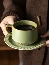 レトロなグリーンセラミックコーヒーカップ＆ソーサー【デザインティーカップ・オフィス用】（セットアップ対応）