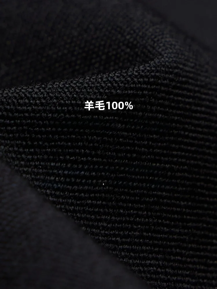 エディフィスのスーツは本当に通勤に適しているのか？