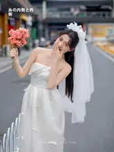 花飾り付きウェディングベール【ボリューム感・結婚式用・写真撮影用】