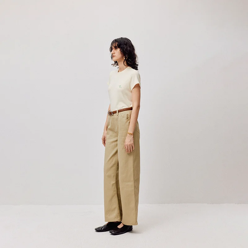 ブラックデニム コーデ 完全ガイド｜通勤からデートまで失敗しないスタイルの秘密