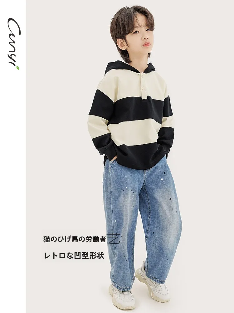 40代のデニムパンツ選びで迷うなら、キャピスとダメージジーンズの違いは？