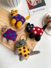 バッグチャーム キーホルダー ウールフェルト 猫 立体 ぬいぐるみ ストラップ かわいい