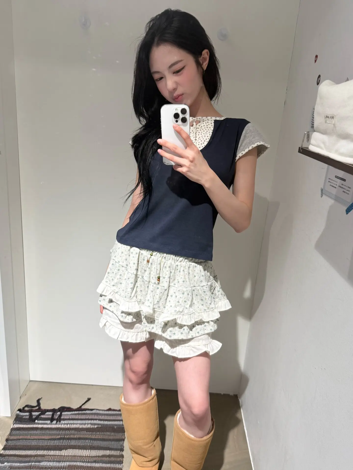 韓国ファッションの「かわいい」って、日本とどう違うの？夏にぴったりなフラワーチェックスカートパンツで答えをみつけよう