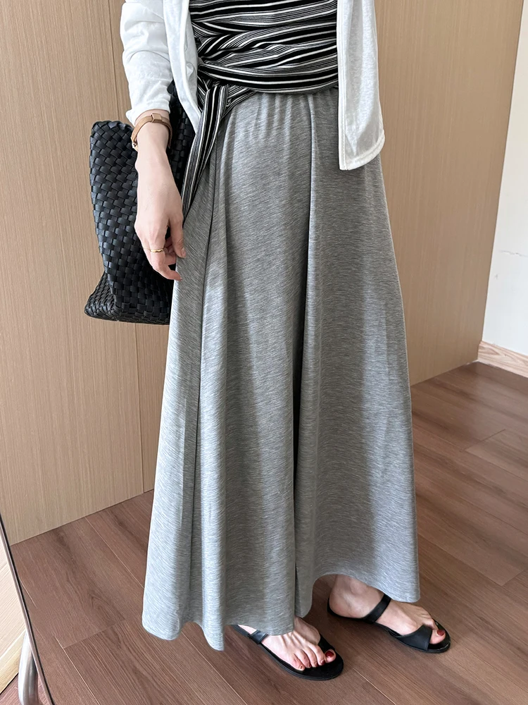 20代の女性が今、選ぶべきAラインスカートは？