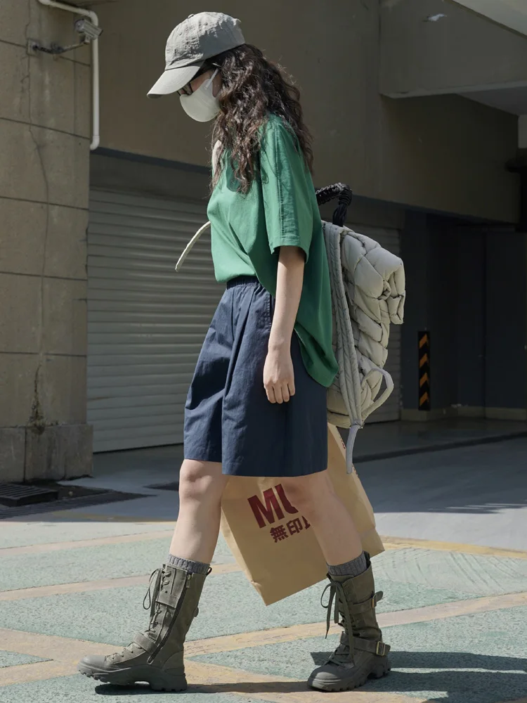 カーゴパンツ コーデ レディース | 高腰設計・5分丈・カラーバリエーションの特徴