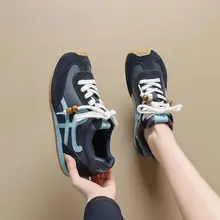 レトロデザインの内増高スニーカー【秋用・カラーブロック・女性用】