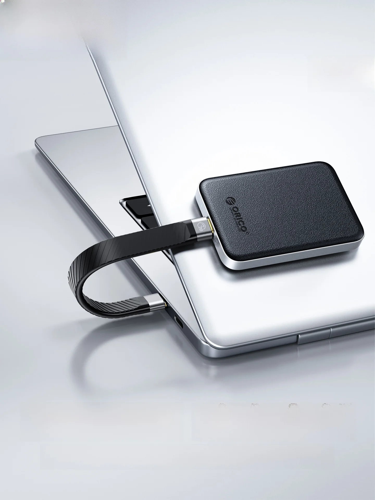 Orico ORICO-CX10 外付けSSD：1TB高速伝送でMacBookとスマホ両対応のバックアップストレージ
