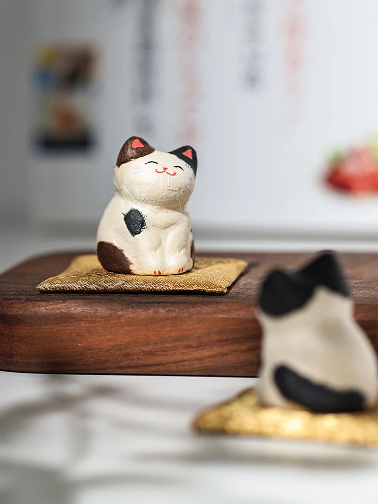 和紙製ミニ猫の置物：おしゃれなデスクアクセサリーとしての実用性と空間融合の仕組み