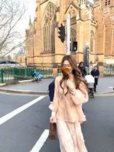 柔らかく軽やかな雰囲気！後ろリボン付きバルーンスリーブシャツ【カジュアル・コーディネートしやすい】