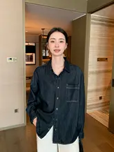 シンプルでエレガントなデニムシャツ【長袖・カジュアル・通勤用】