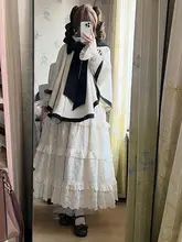 ロリータスタイル ケープコート【黒白山茶花デザイン・ウール製・秋冬用・エレガント】
