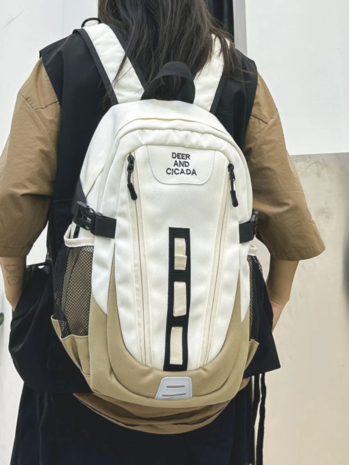 登山リュック おしゃれ メンズ どう選ぶ？通勤・日常使いに最適な軽量タイプの選び方