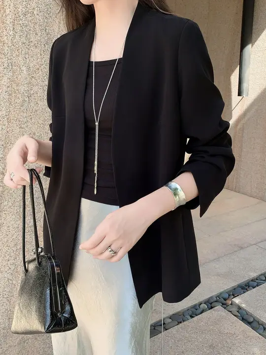 極上の柔らかさの三醋酸生地ジャケット【ノーカラー・ウエストシェイプ・シンプルデザイン】