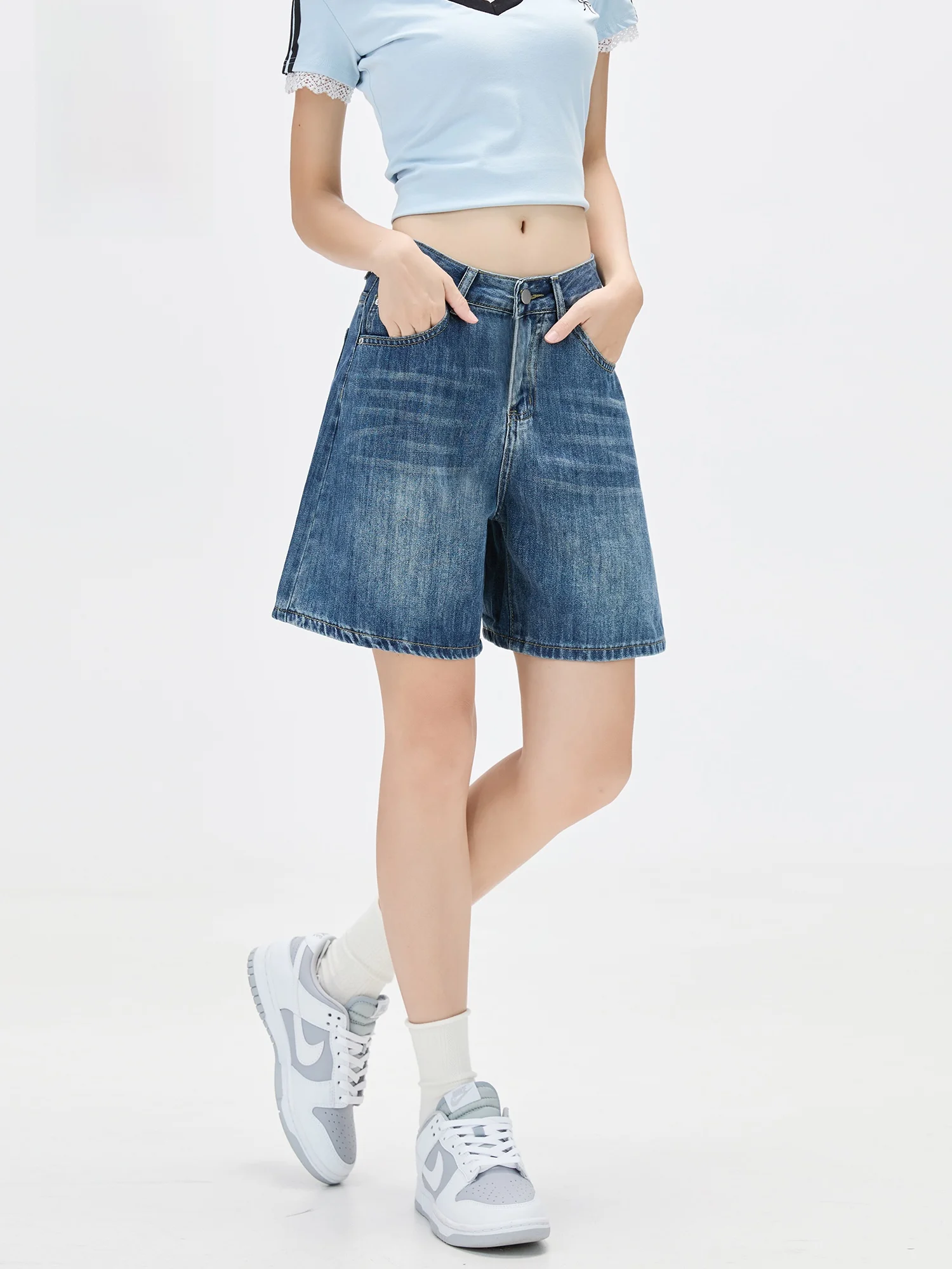 スライディングパンツとラップパンツの違いを知れば、今すぐ着たいデニムショートパンツは？
