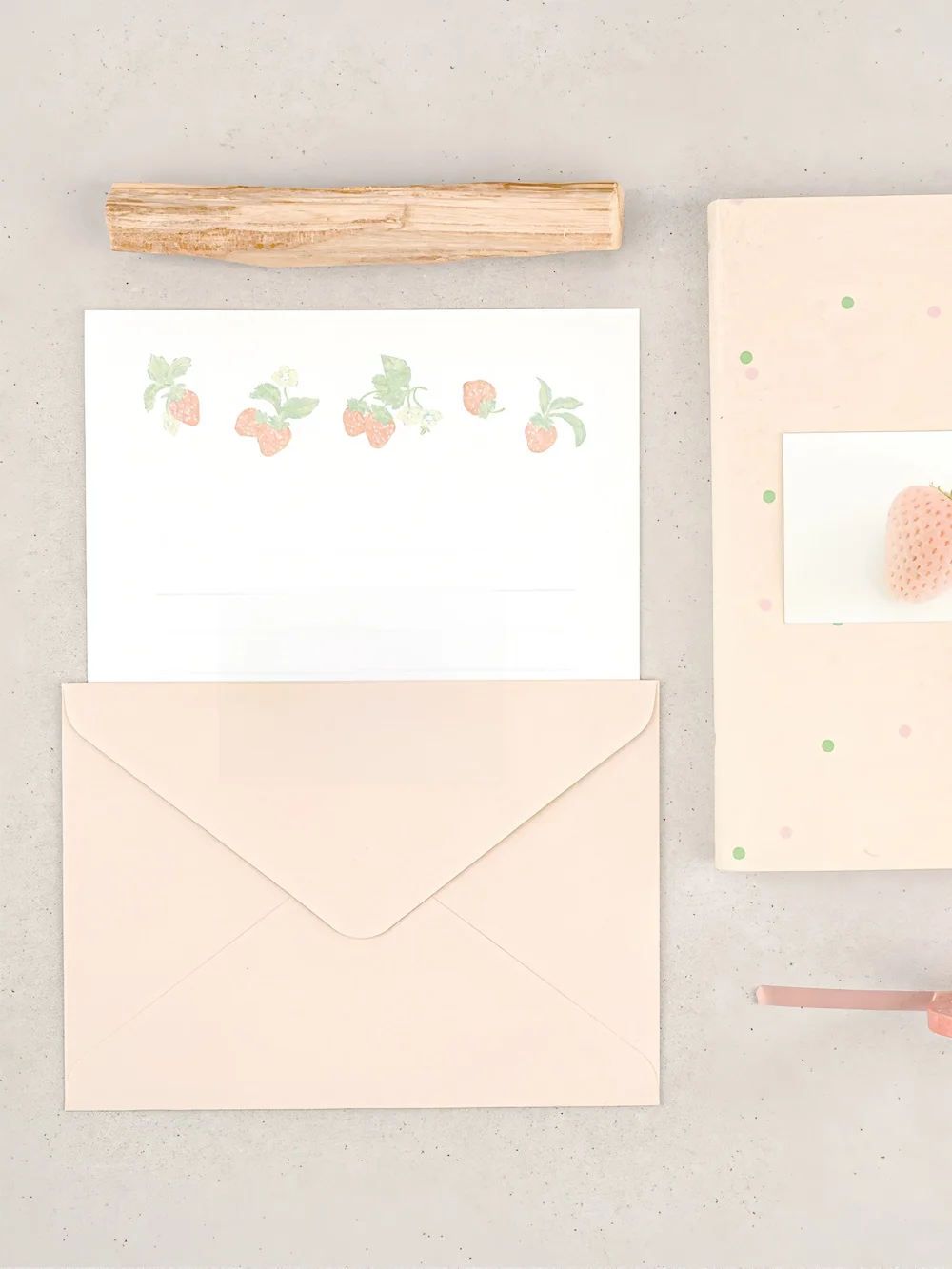 Letter Pack Japan Post と Japan Mail の違いは？手書き便箋で伝える「心の距離」をどう選ぶ？