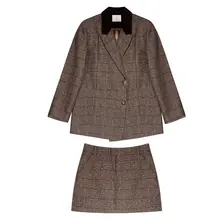 レトロスタイルのスーツ【秋冬用・女性・気品あふれるデザイン・二点セットアップ対応】
