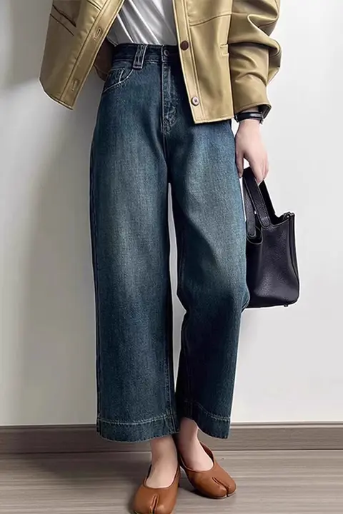 大きいサイズのレトロ9分丈ストレートデニムパンツ【女性用・フィット・ワイドレッグ】（セットアップ対応）
