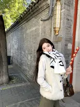 フワフワのカーディガン【ノースリーブ・環境に優しい・暖か】