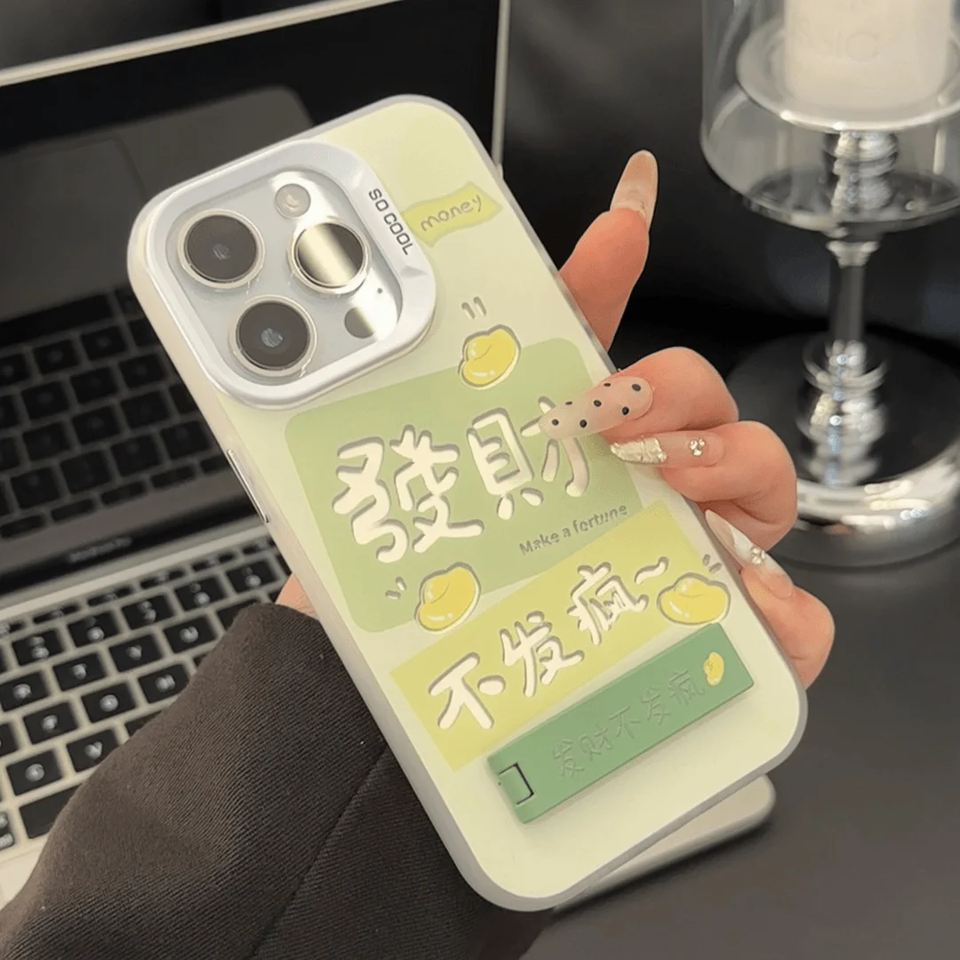 スマートフォンケースはどんなものに使えるのか？インスタ風デザインで防撃と持ち運びを両立