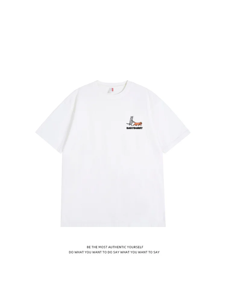 シンプルなカートゥーンプリントTシャツ：動物デザインの青春スタイルとは