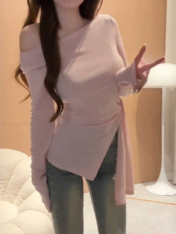女性用オフショルダー長袖Tシャツ：骨格ストレート肩出しの着こなしを実現