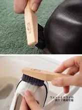 多機能靴ブラシ【豚毛・木製ハンドル・運動靴・皮靴用・靴の汚れ落としに最適】