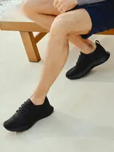 軽量で通気性の良いランニングシューズ【天絲素材・男性用・フィット】