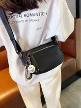 軽量なオックスフォード生地の斜め掛けバッグ【カジュアル・スポーツ・ハーフカーブデザイン】