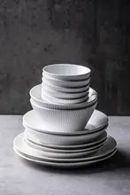 皿 北欧スタイル 創造的 高級感 陶器 家庭用 食器