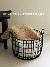 アートデザインの異形小花模様マット【洗濯機対応・ベッドサイド／リビング・寝室用】