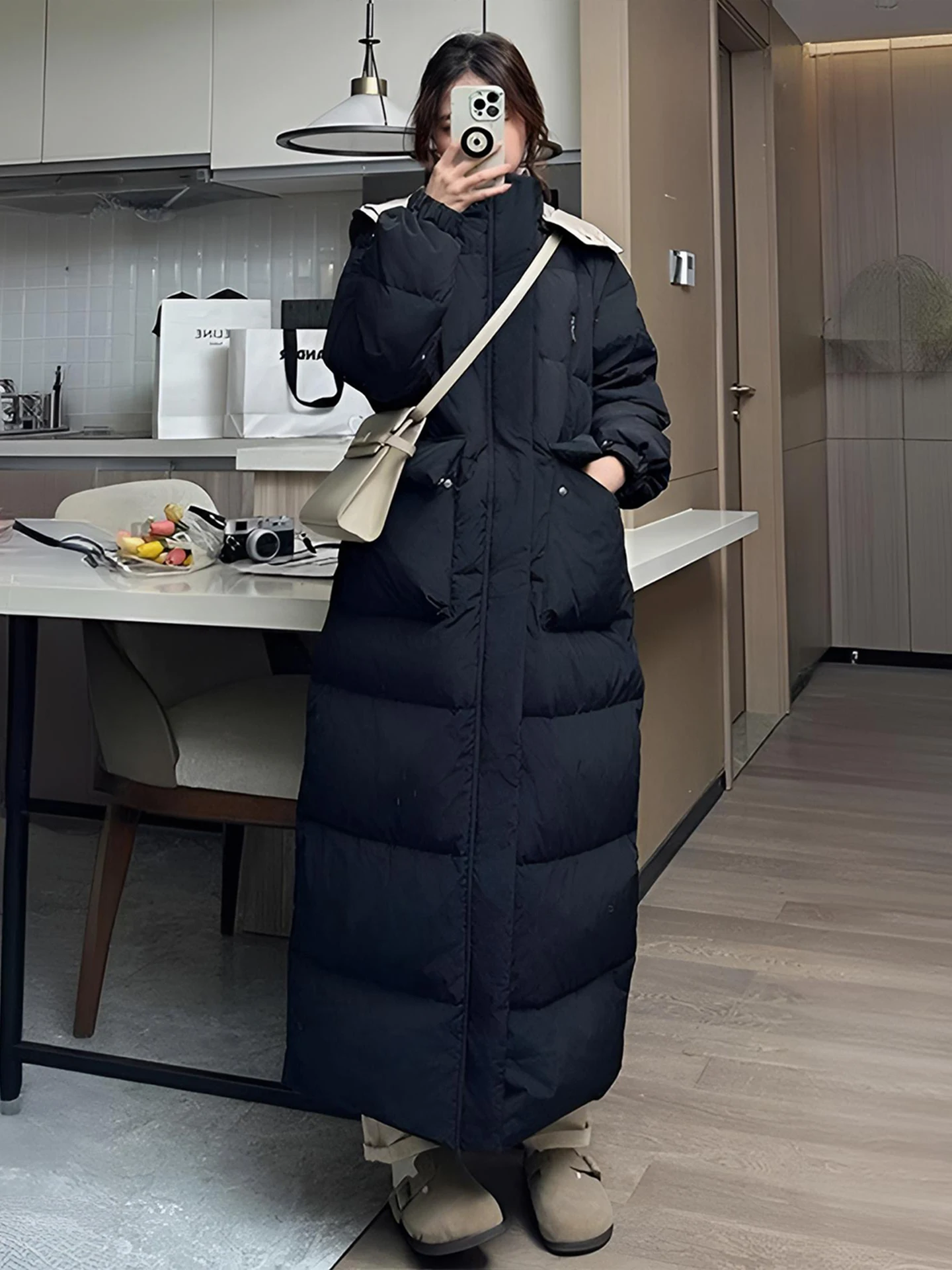 カーディガン コートはどんなもの？通勤に使えるのか？