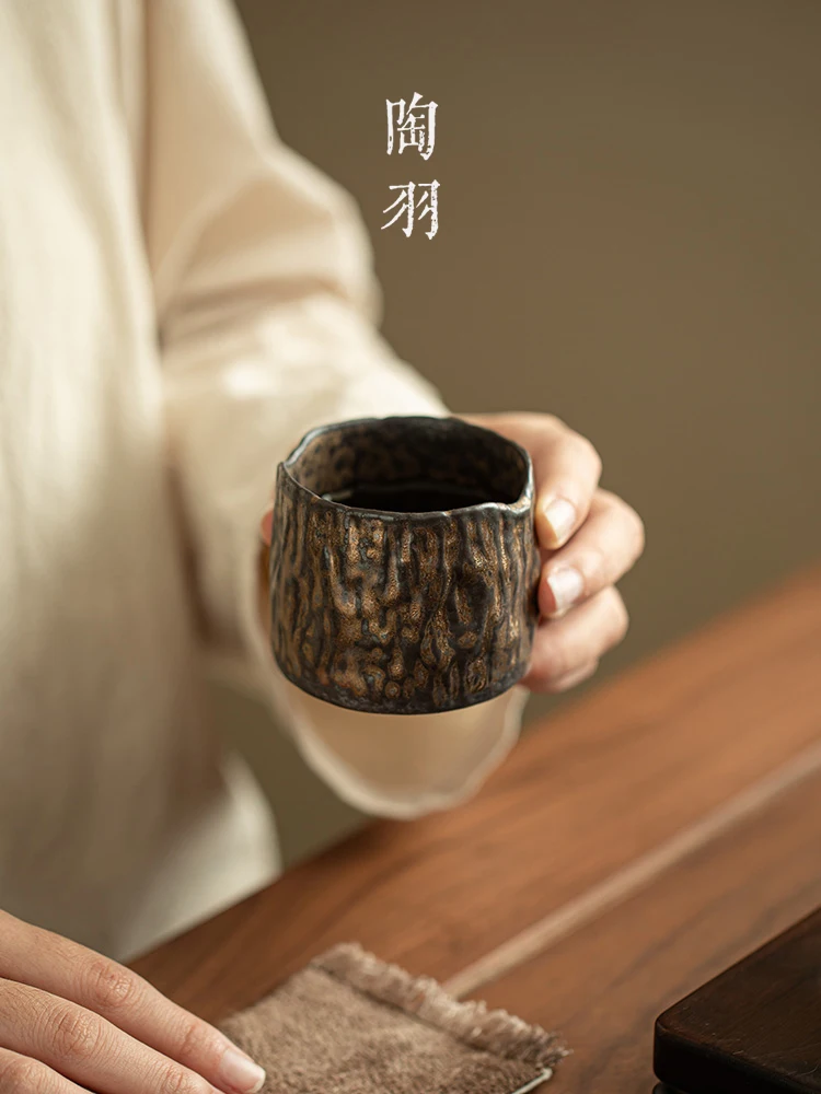 ビンテージ風 陶器製 ティーカップの特徴と実際の使用シーン