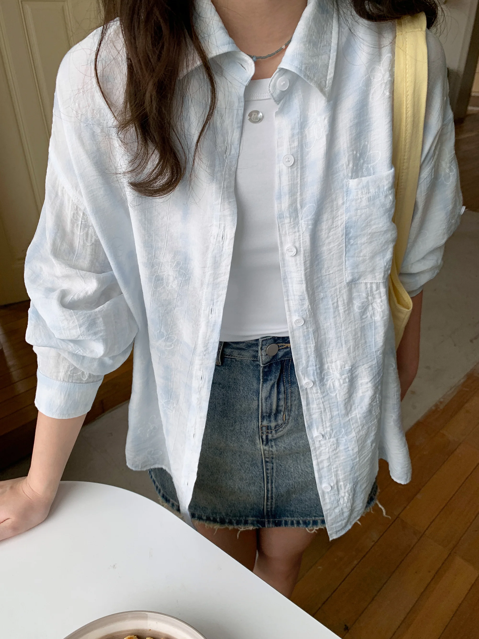 5月のカジュアルコーデで何を着る？15度～18度の季節感に合わせた防日焼け長袖カーディガンの選び方