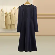 女らしい印象のウエストリボン付き長袖ワンピース【冬用・落ち着いた色合い】