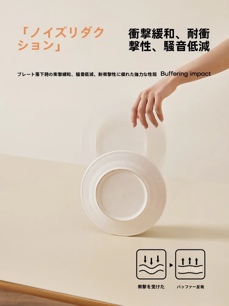 60センチテーブルに合うマットはどれがおすすめ？静音・汚れ防止のシリコンマットで一人暮らしの暮らしを変える