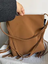 ボヘミアン風フリンジショルダーバッグ【西部風・花柄・トラベル用】