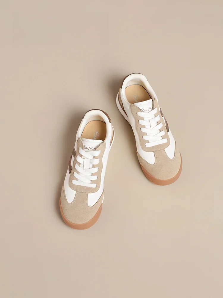 春季新作 スポーツカジュアルシューズ：平底厚底設計で長時間歩行に適した女性用靴