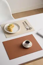 高級感のあるレザー製テーブルマット【防熱・西洋料理用・食卓装飾】