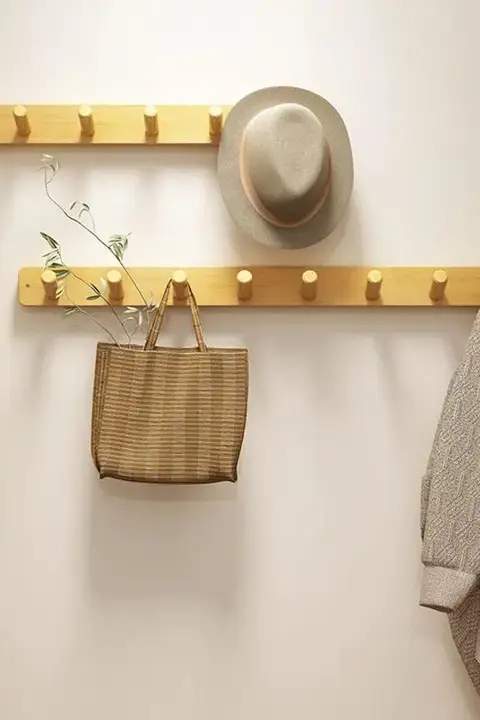 壁掛け衣類ハンガー【鍵掛け対応・玄関用・多機能フック】