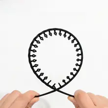 黒色シンプルデザイン ヘアバンド【滑り止め付き・化粧お手入れ用】