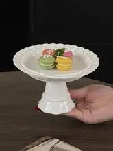 フランス風陶器製高脚スイーツプレート【エレガントな浮彫りデザイン】