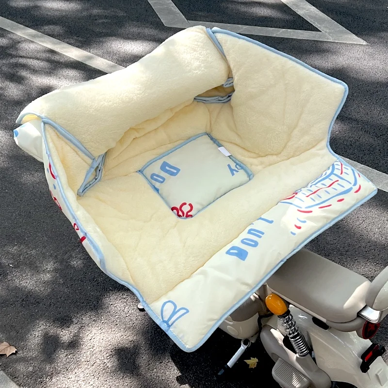 電動バイク用防風カバーDF0374：冬期の寒さ対策に最適な加厚タイプの実用性解析