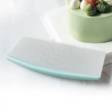 9インチ多機能ケーキカッター【目盛り付き・ピザ用・滑り止めハンドル・ベーキング用】
