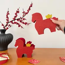 馬年の折り紙デスクトップ装飾【華やかな雰囲気を演出】