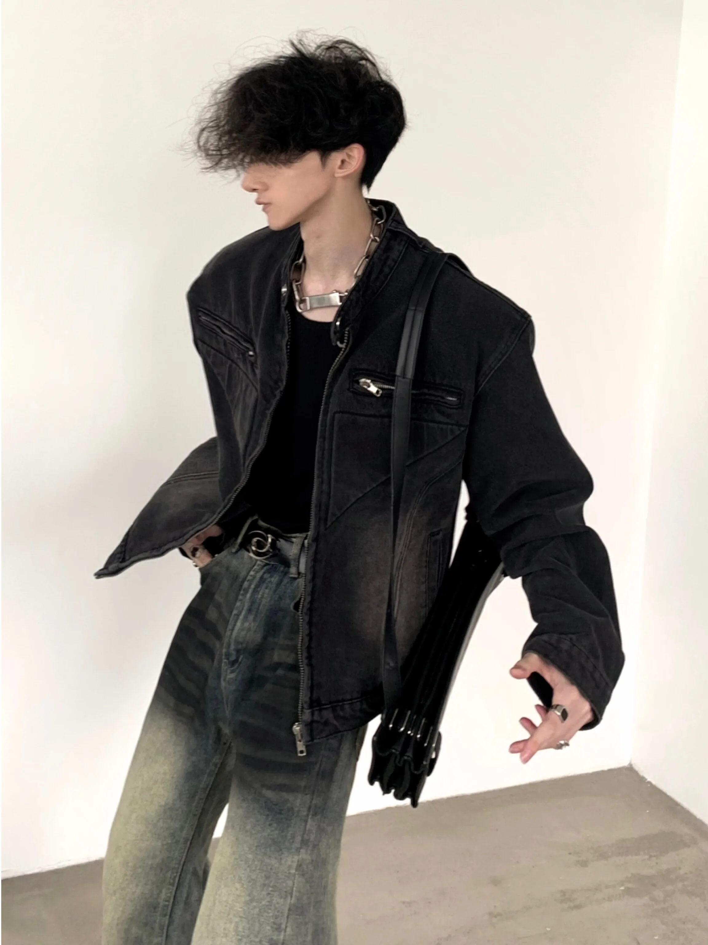 デニムジャケット メンズ コーデ 完全ガイド｜パッド付きショート丈のスタイルバランス