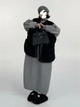 グレーの感あるニットワンピース【秋冬用・長め・ひざ下】