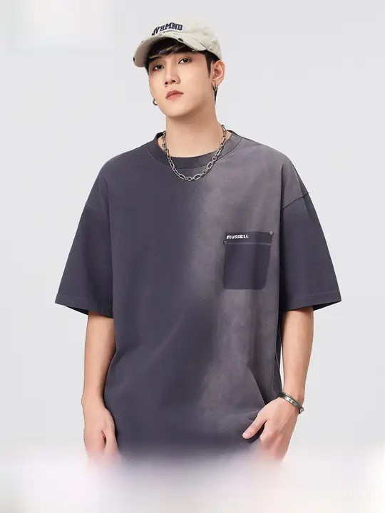 グラデーションデザインの綿100% Tシャツ【メンズ・半袖・ルーズフィット】