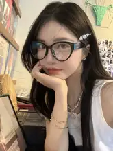 黒いハート型キャットアイメガネ【女性用・レトロデザイン・インスタ風】