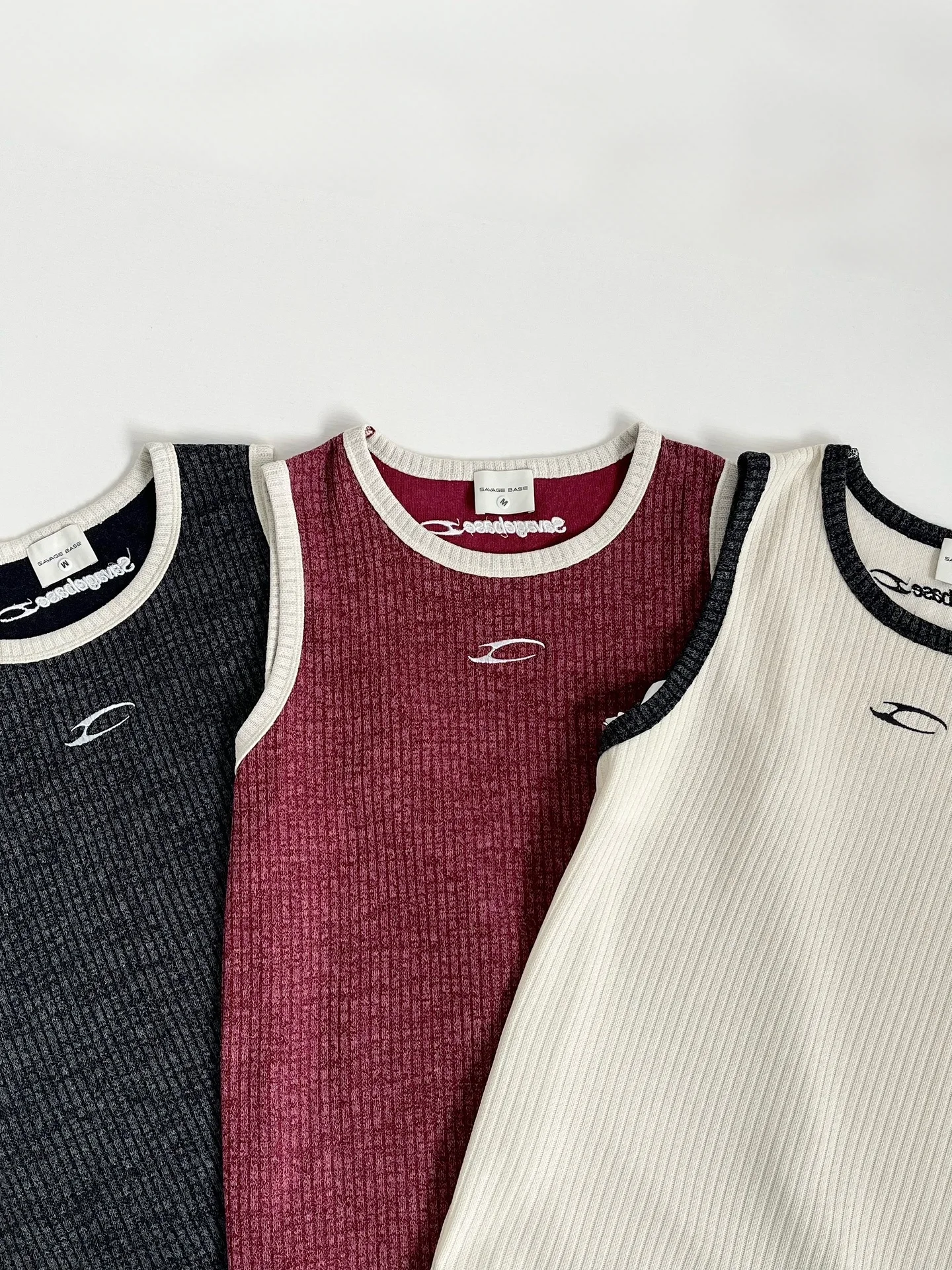 アメリカンカラー刺繍ノースリーブTシャツ：カジュアル・運動用の着心地とシーン別活用法